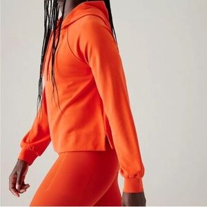 ATHLETA LARKSPUR RED SEASOFT HOODIE SWEATSHIRT NWOT Small